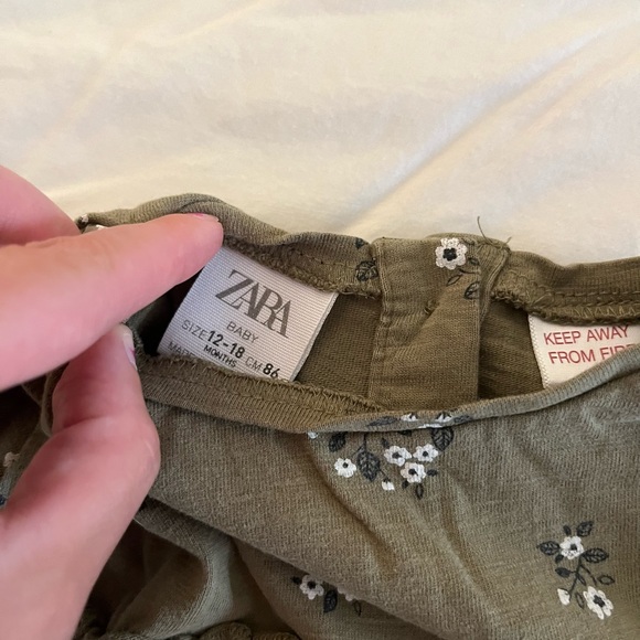 Bundle of Zara Tops - Picture 3 of 3